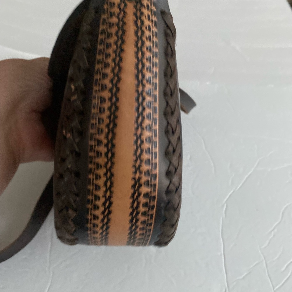 Mexican Leather Crossbody Bag - Picture 12 of 13